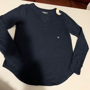 brand new navy top